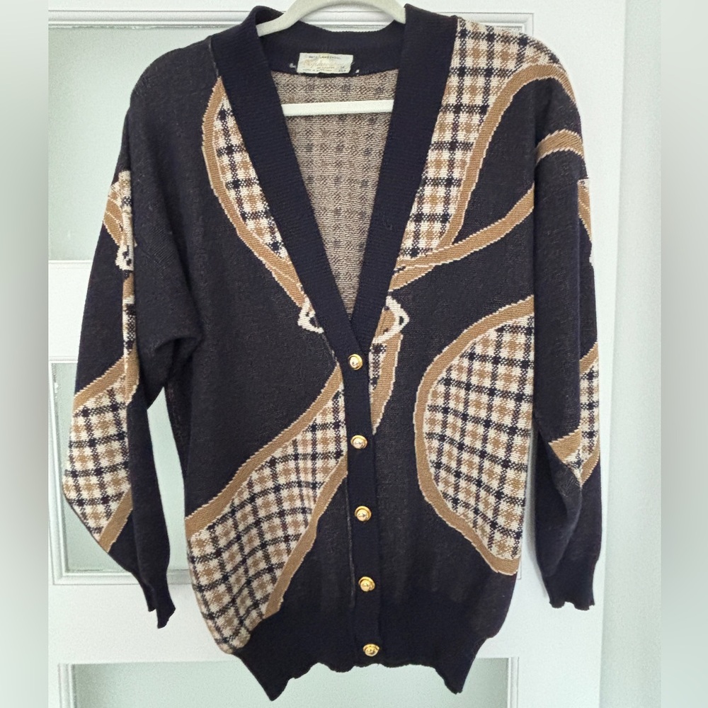 Cardigan - Picture 2 of 4